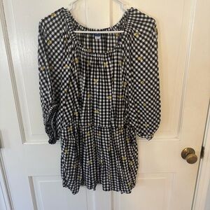 Black and White Gingham Shirt with Yellow Sunflowers